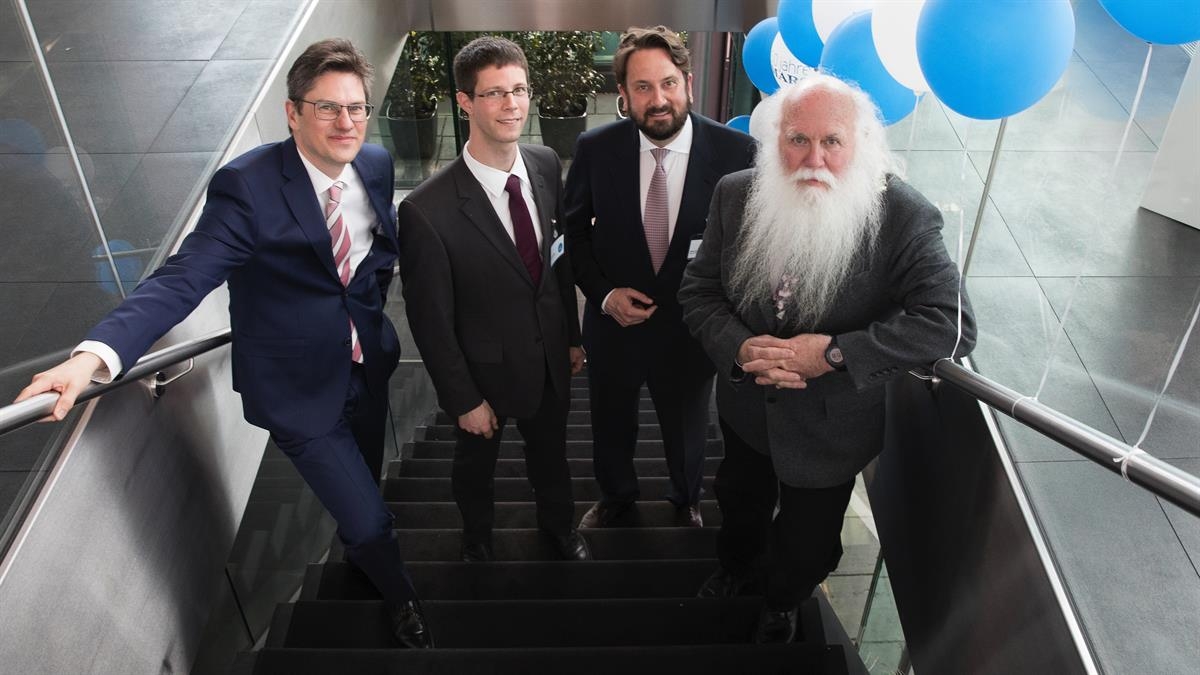 50 Jahre Mars Austria: v.l.n.r. Andreas Dialer (General Manager Mars Austria), Pierre Ingels (Fabriksleiter Mars Breitenbrunn), Malte Hoffmann (General Manager Royal Canin DACH) und Ehrengast Howard-Yana Shapiro (Chief Agricultural Officer, Mars, Incorporated)