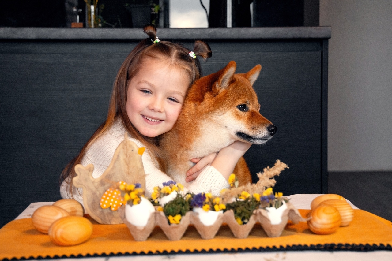 Pies przy wielkanocnym stole