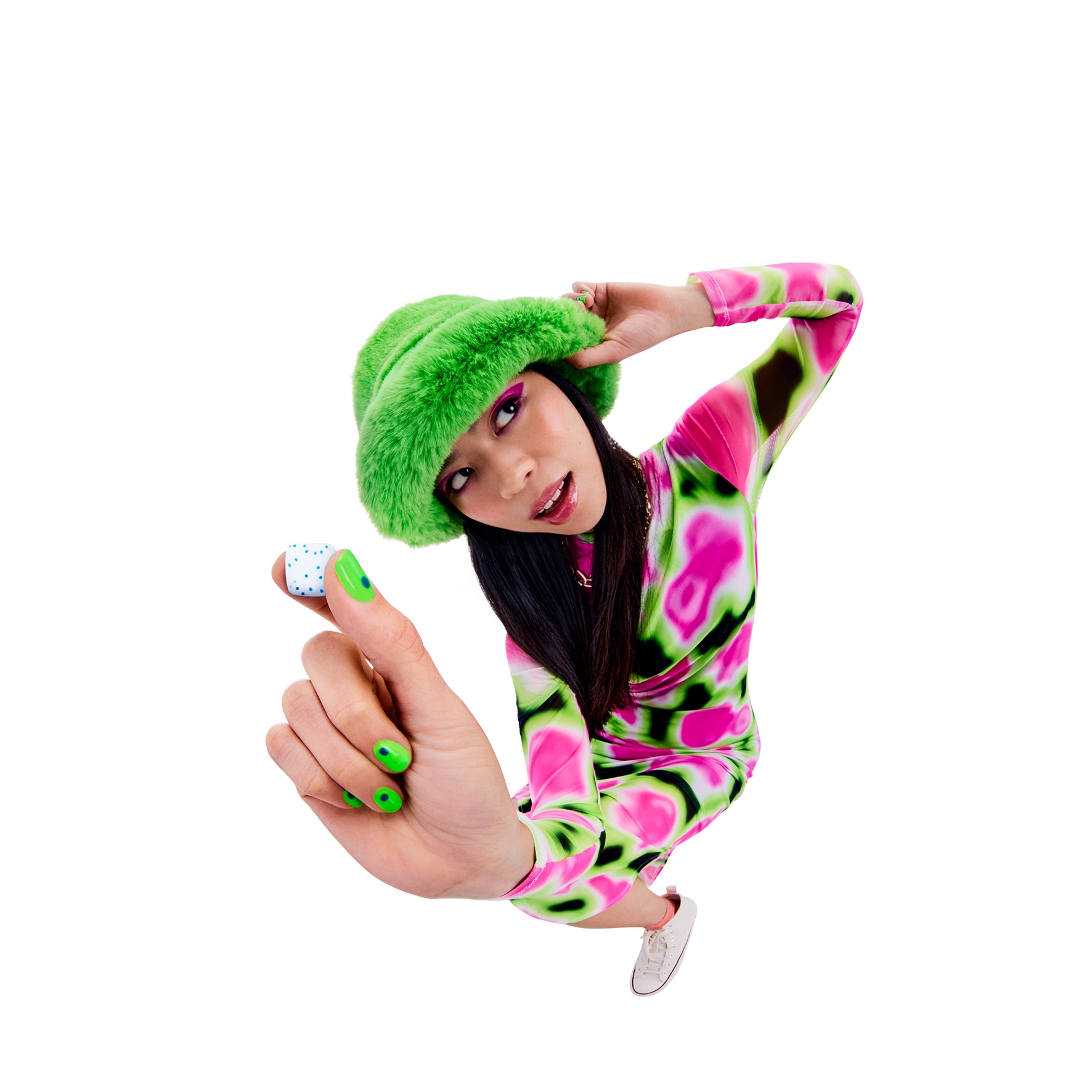 EXTRA Refreshers Lifestyle Shot 2