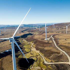Mars sources renewable electricity for 100% of its UK manufacturing operations from Eneco UK's Moy Wind Farm in the Scottish Highlands.
