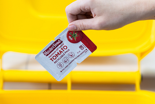 MasterFoods paper-based pack being recycled